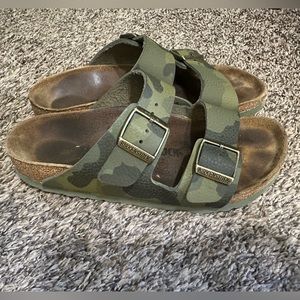 Women’s size 36 Birkenstock’s! Great condition only worn a few times!